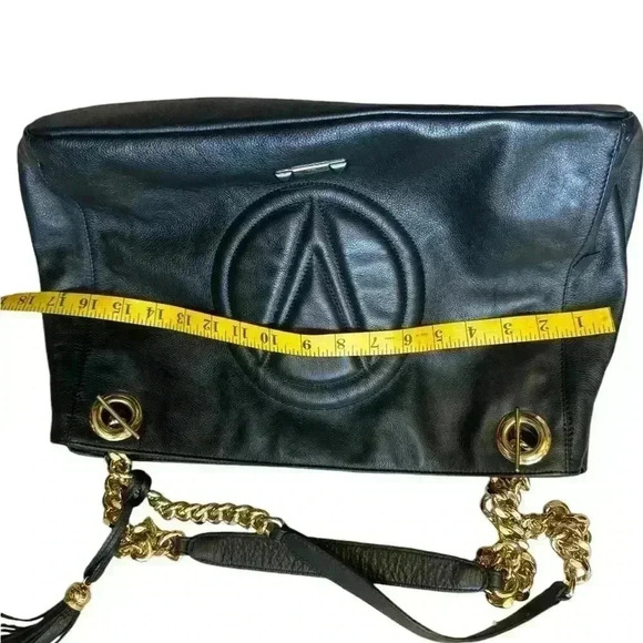 Valentino By Mario Valentino Vera signature leather shoulder bag. - Picture 10 of 14